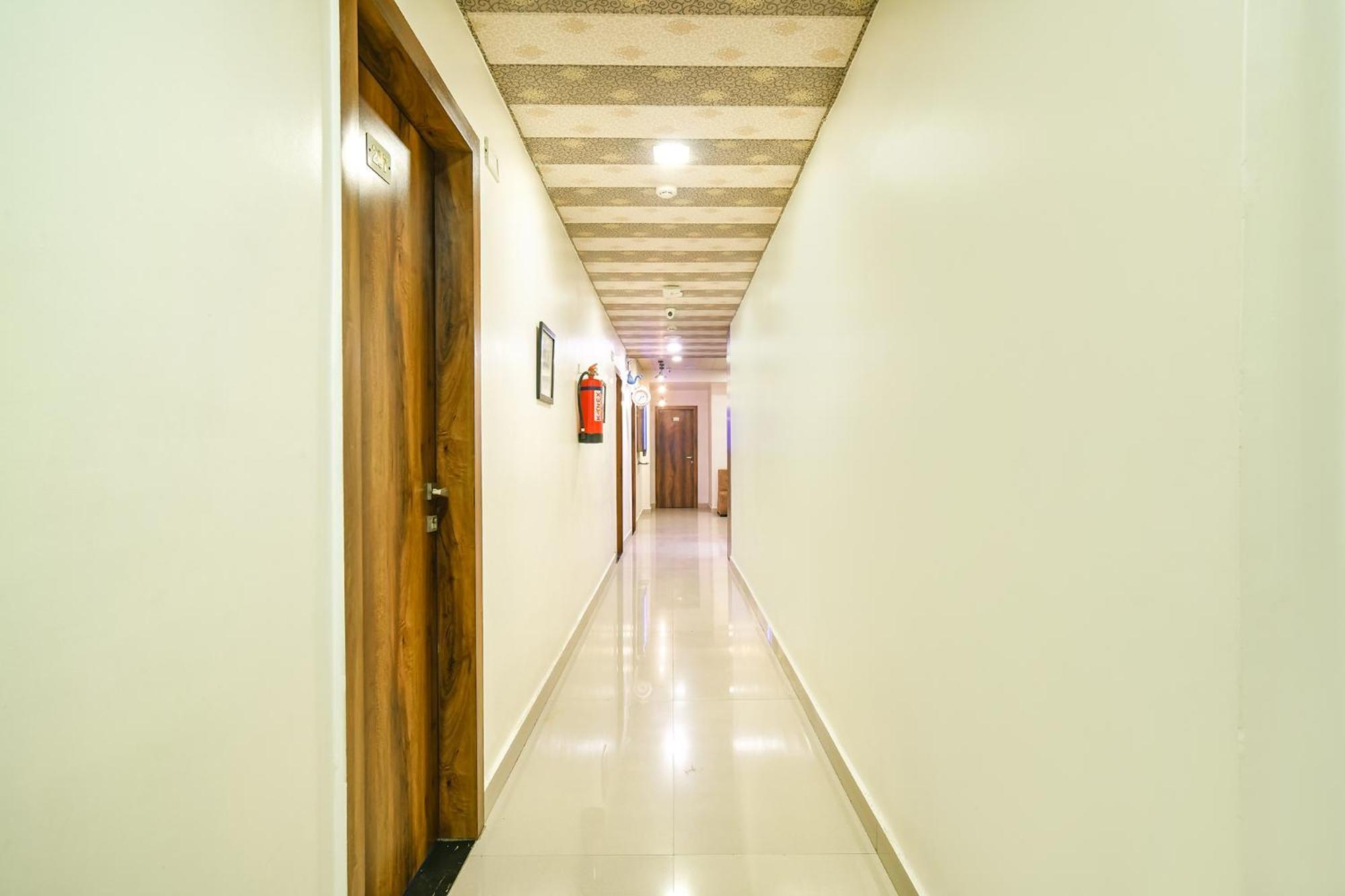 Fabexpress The King Palace إندور المظهر الخارجي الصورة